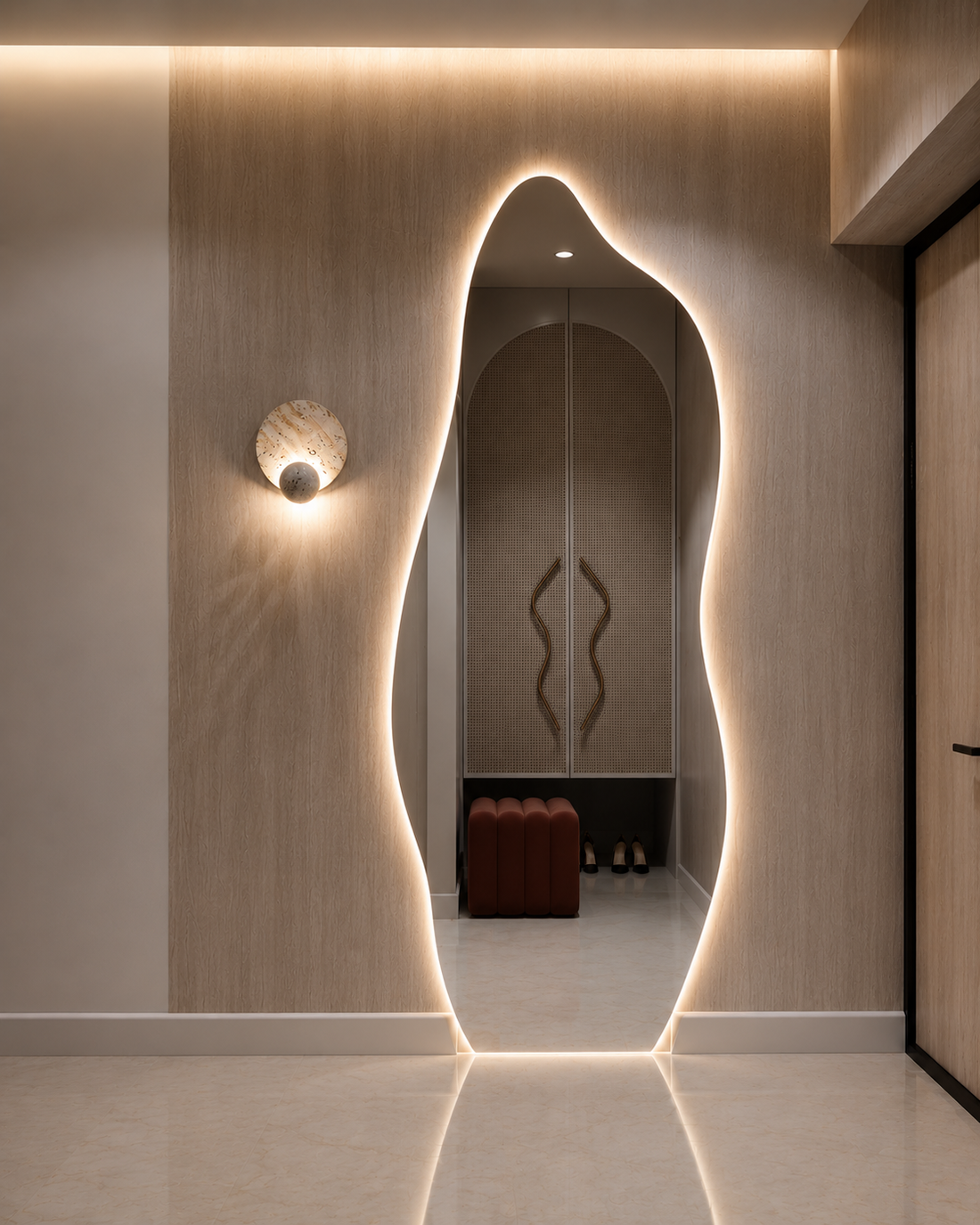 Lavine Mirror